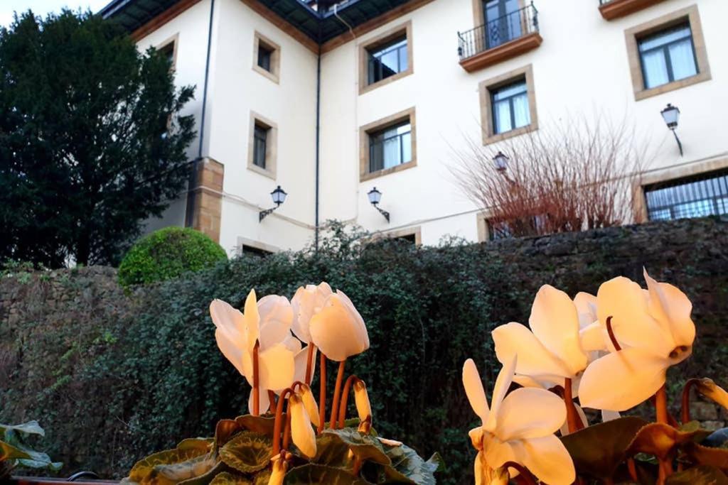 Nuevo-Casco Historico-Parking Gratuito. Appartement Oviedo Buitenkant foto