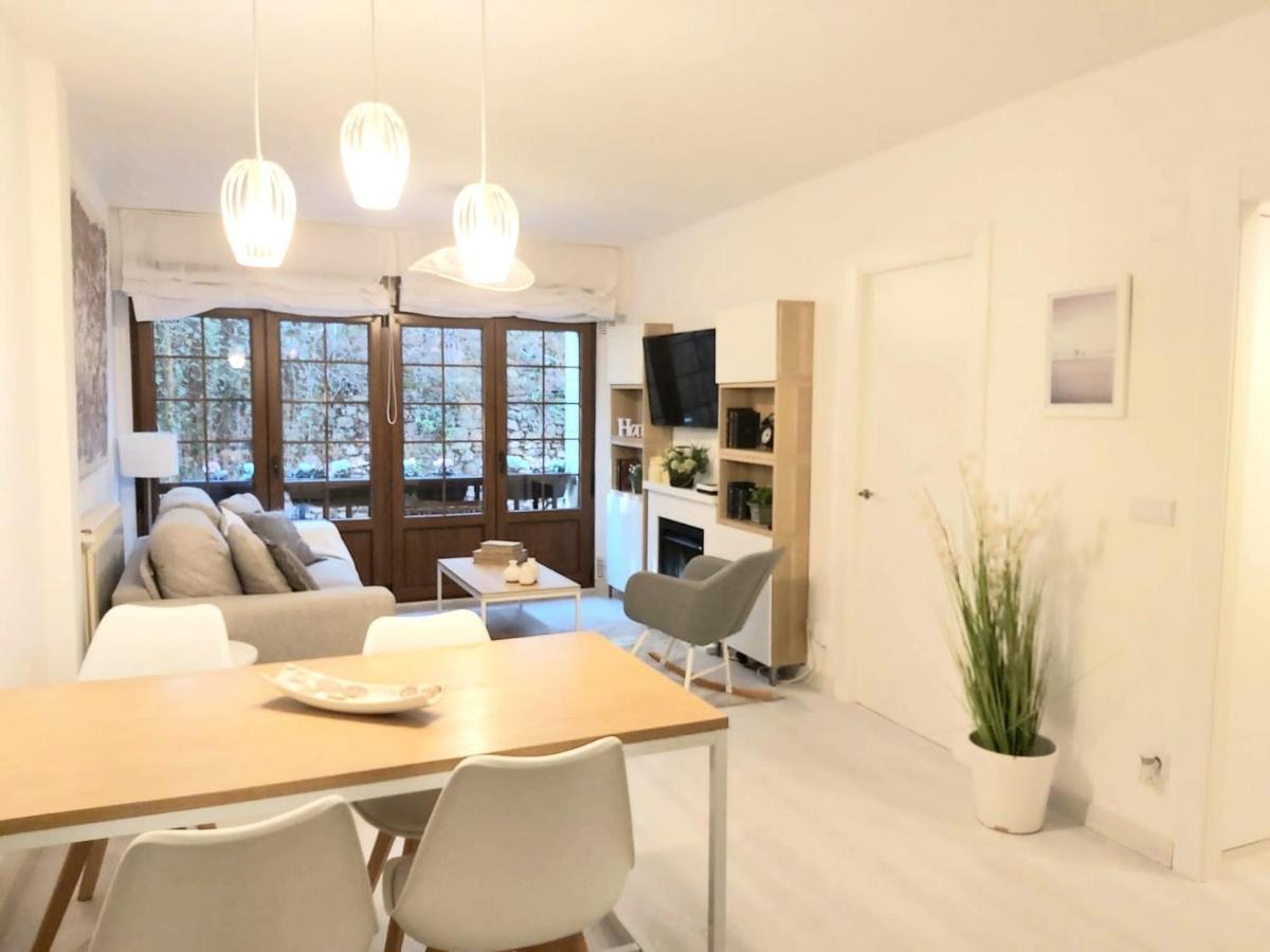 Nuevo-Casco Historico-Parking Gratuito. Appartement Oviedo Buitenkant foto