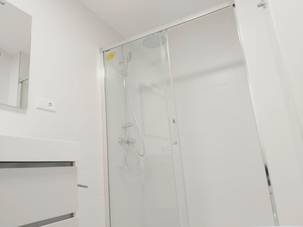 Nuevo-Casco Historico-Parking Gratuito. Appartement Oviedo Buitenkant foto